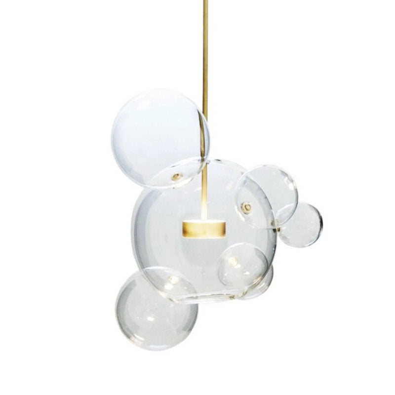 Lampadario in vetro trasparente e oro